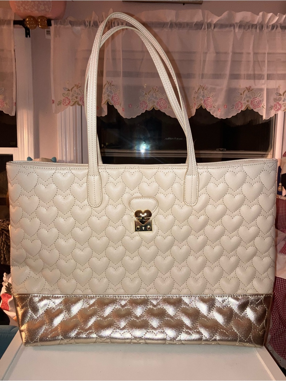 Betsy Johnson-NEW Cream and Gold Heart-Quilted Tote 18x15